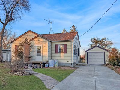 314 E McArthur St, Tyler, MN, 56178