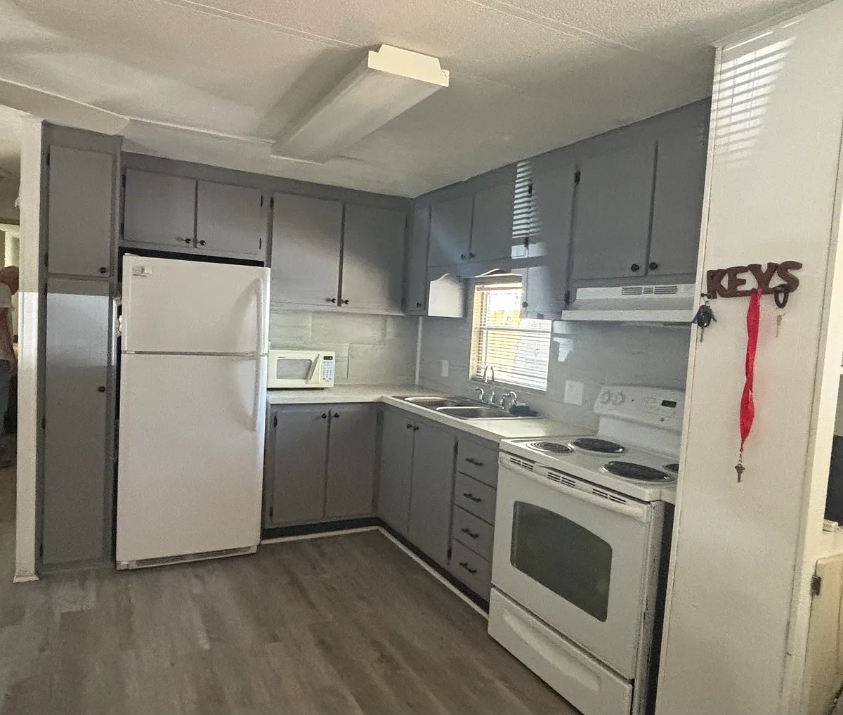 Building Photo - 641 W Plantation Blvd