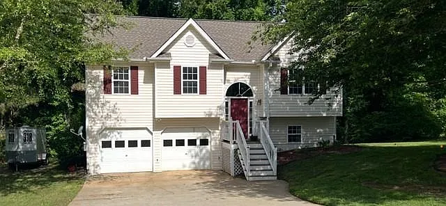 279 Fairview Dr — Photo 1