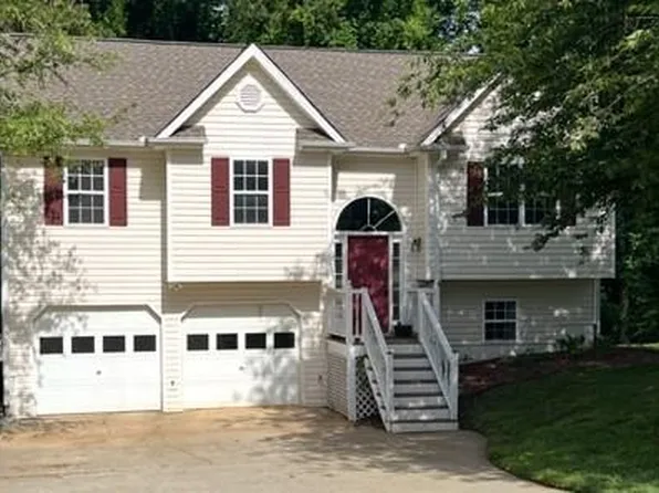 279 Fairview Dr, Dallas, GA 30157
