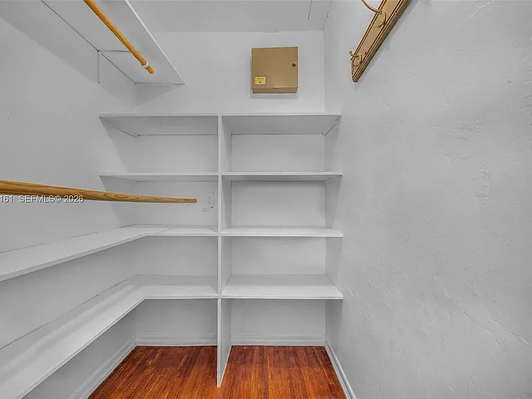 901 Meridian Ave #207 — Photo 21