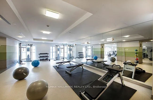 570 Bay St #617 — Photo 18