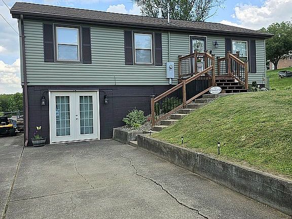 2nd image of 35 Pineview Dr