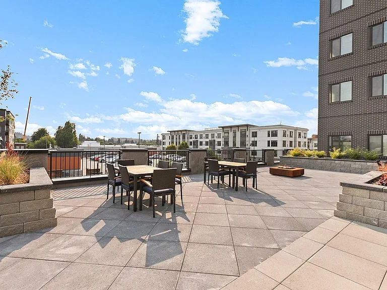 Legacy Plaza Senior Living Apartments — Photo 8