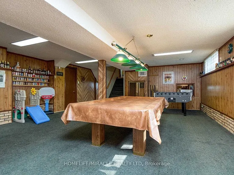850 Chippenham Dr — Photo 16