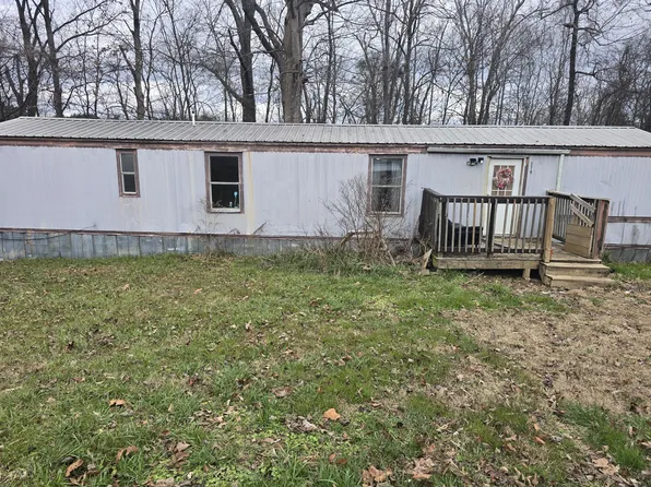 276 Village Dr, Spring City, TN 37381