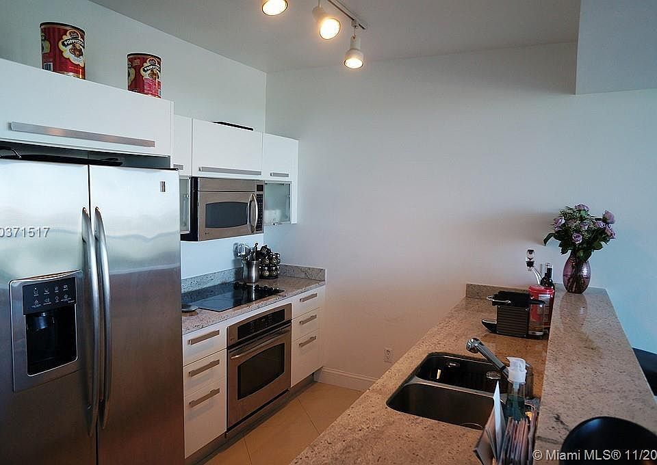 1st image of 601 NE 36th St APT 1501