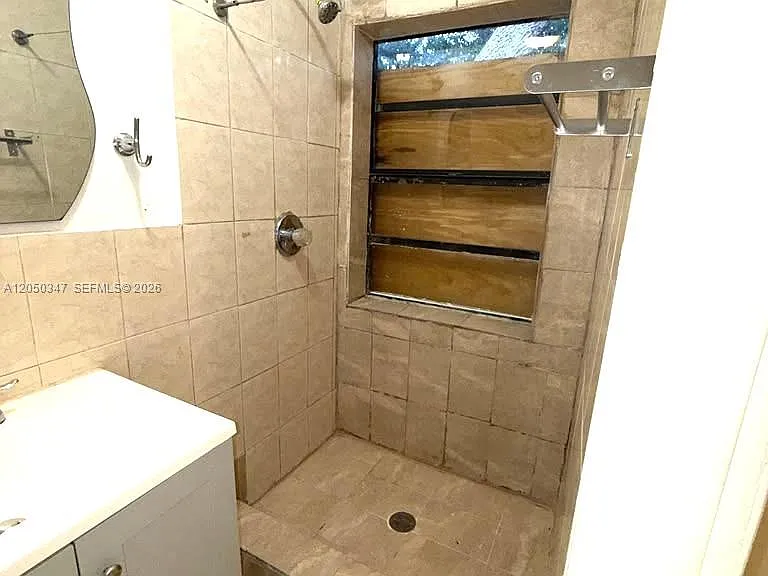 800 NW 56th St #3 — Photo 13