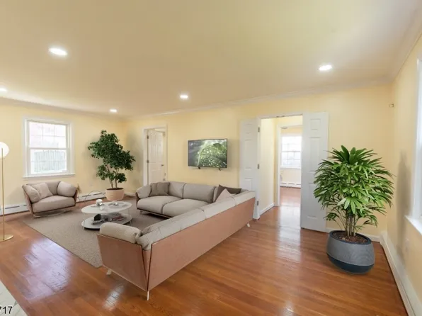 15 Burchard St, Edison Twp., NJ 08837