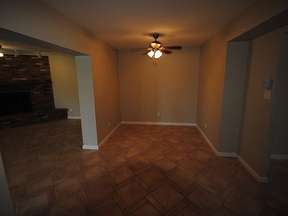 3rd image of 7614 N 42nd Ln
