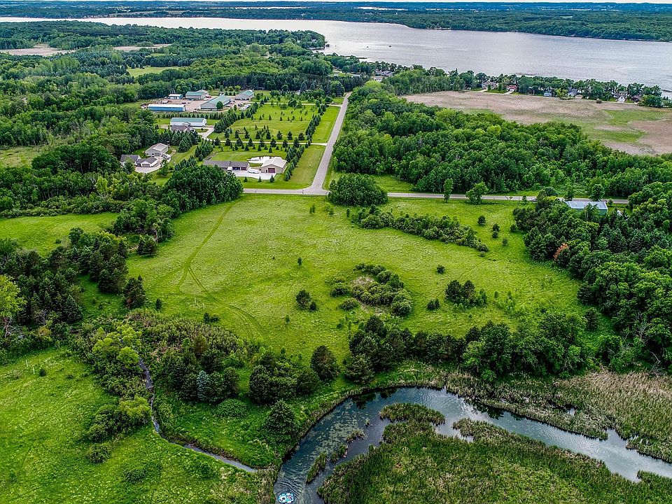 1st image of S Park Dr NE