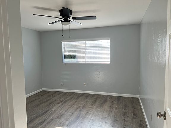 3rd image of 1118 Wilson Ave
