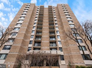 118 Monroe St #14, Rockville, MD 20850