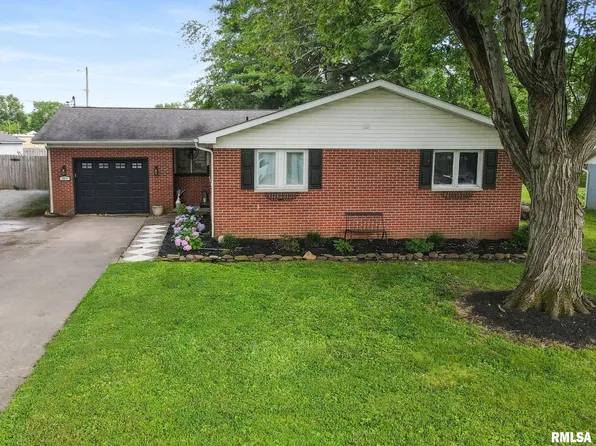 809 Dogwood Ln, Marion, IL 62959