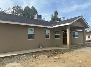 10764 E Dinuba Ave, Selma, CA 93662