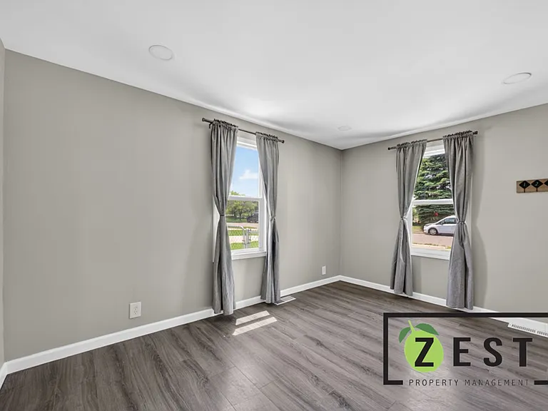 11726 Deering St — Photo 9
