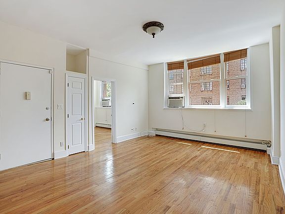 4th image of 71 S Oxford St Unit 4A