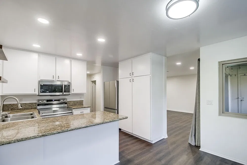2 bed, 1144 sqft, $2,950 — Photo 1