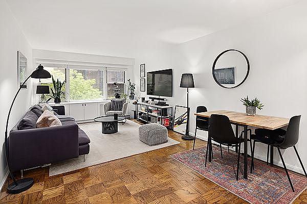 1st image of 435 E 65th St APT 4F