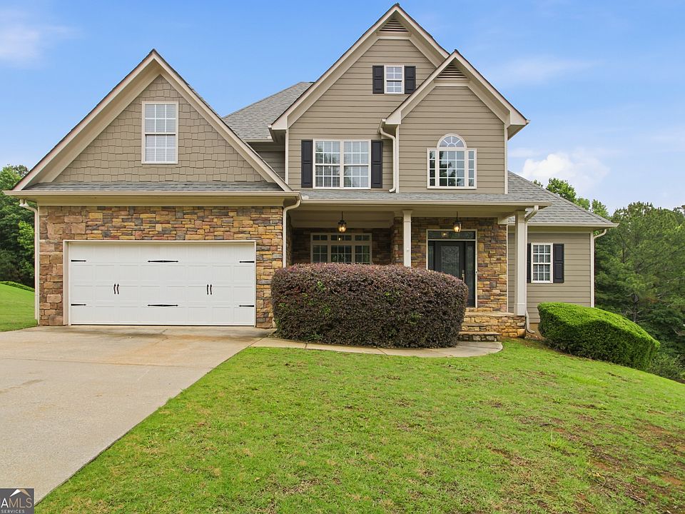 1st image of 30 Roberson Dr NE