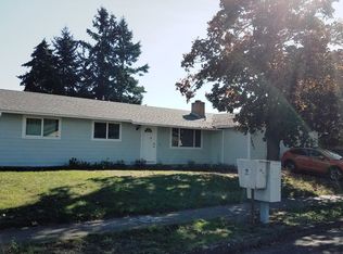1001 Surrey Ln, Eugene, OR 97402