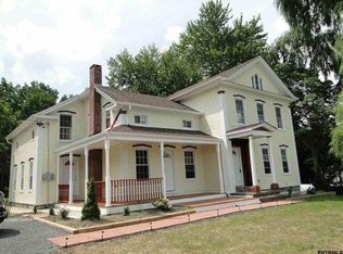 6 Martins Hill Rd, Ravena, NY 12143