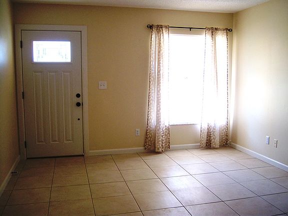Living Room_10062015