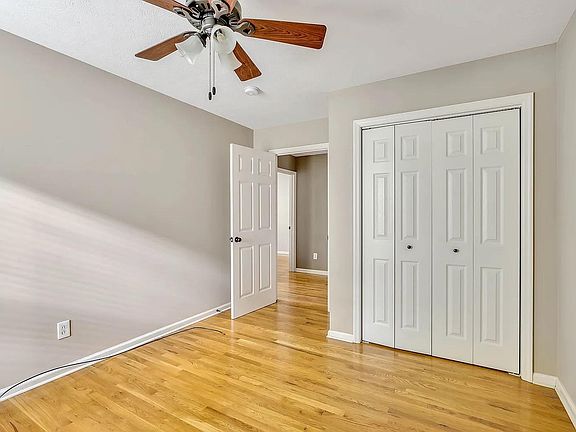 4th image of 1003 Meridian St