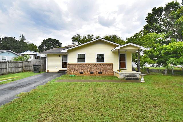 1st image of 2509 Goforth Ln