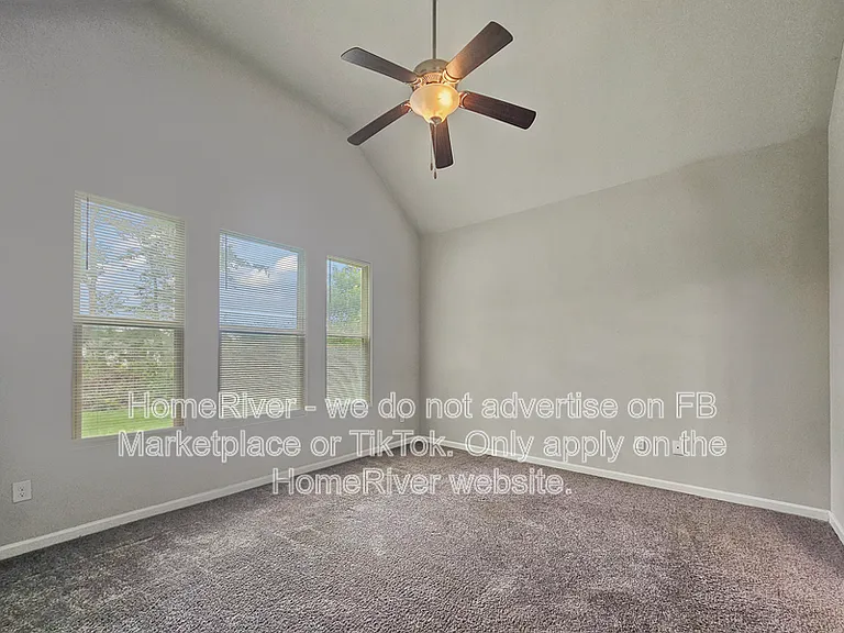 174 Daisy Cir — Photo 10