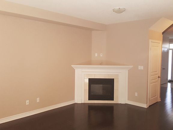 2nd image of 94 Springvalley Cres