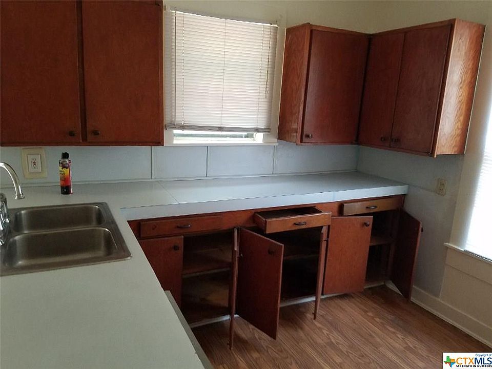 2nd image of 2215 River Rd