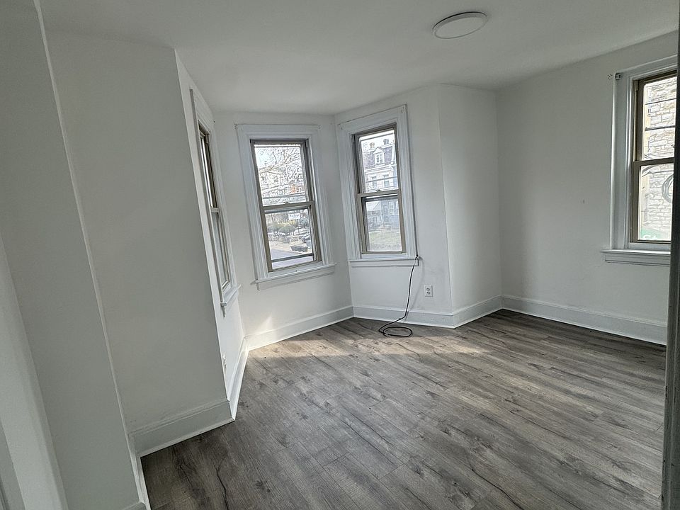 1st image of 231-33 W Coulter St