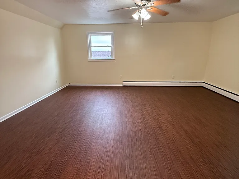 677 Greeley Ave #2 — Photo 9