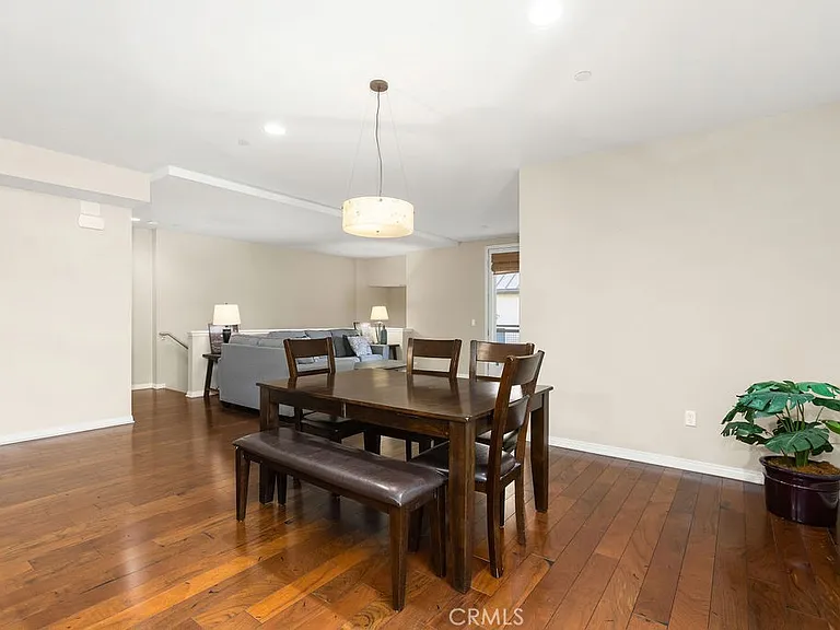 623 Rockefeller — Photo 8
