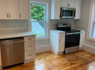 291 Main St #2, Amesbury, MA 01913