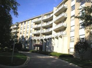 3400 Wooster Rd APT 102, Rocky River, OH 44116