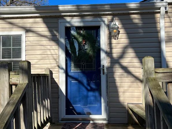 5010 Bentonville Rd, Decatur, IL 62521