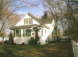 1155 Pine St, Glenview, IL 60025