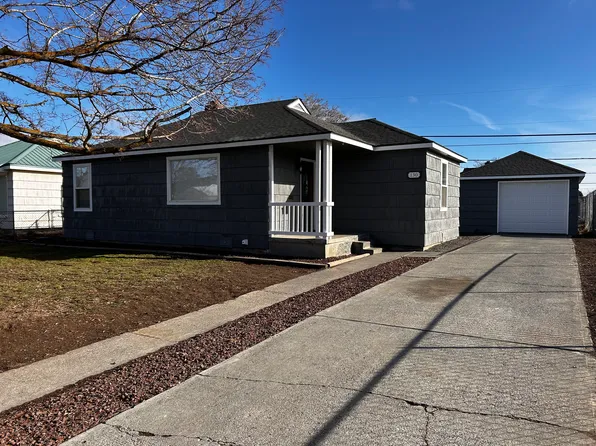 130 E St NE, Ephrata, WA 98823