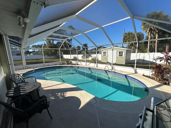 1873 Salida St NW, Palm Bay, FL 32907