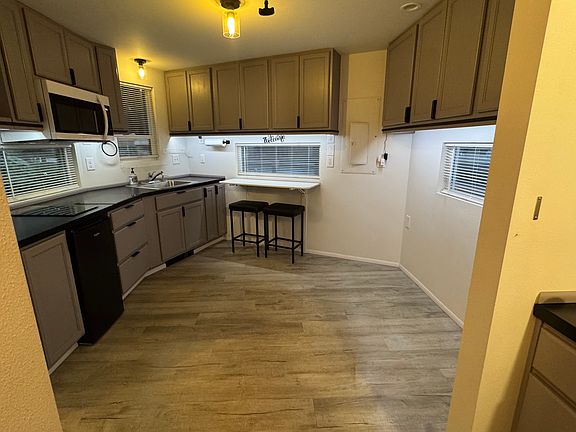 3rd image of 16120 SE 114th St #C