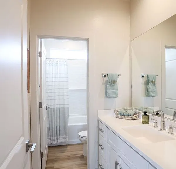 1530 W Sierra Vista Dr — Photo 5