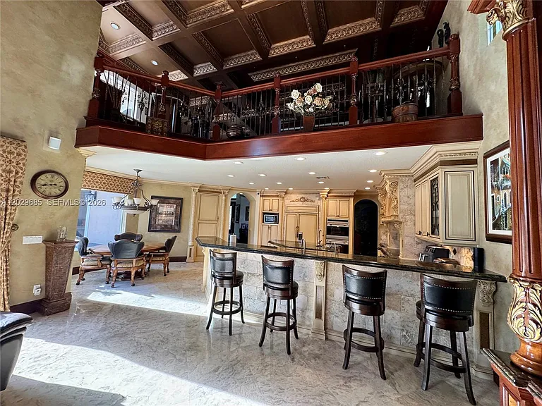 10445 Canterbury Ct — Photo 33