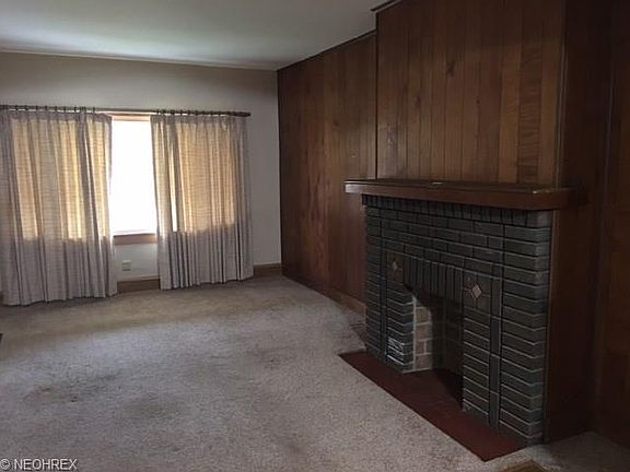 2nd image of 6004 Velma Ave