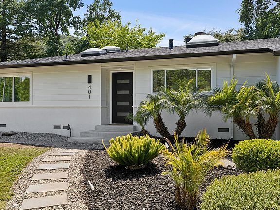 2nd image of 401 Alameda Del Prado