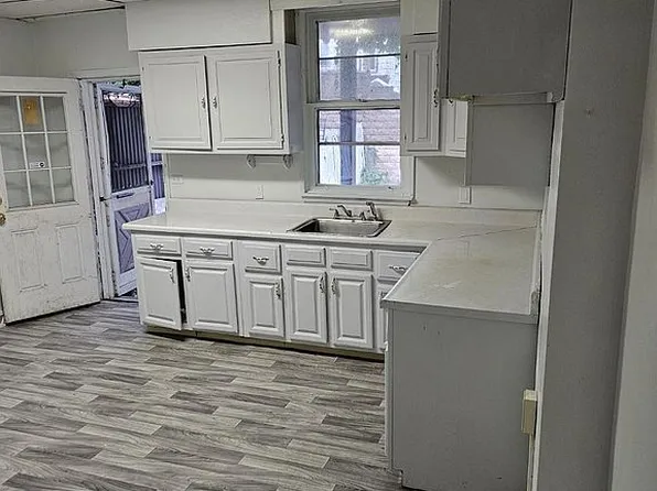 553 S Main St, Wilkes Barre, PA 18701