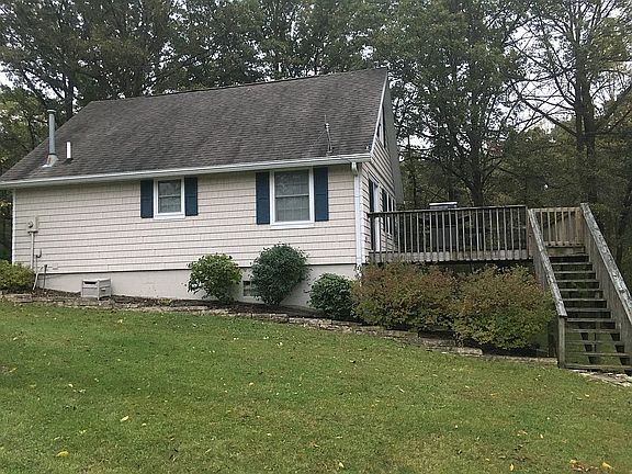 4th image of 216 N Shore Pl