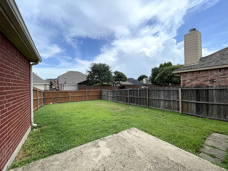 6000 White Pine Dr — Photo 20