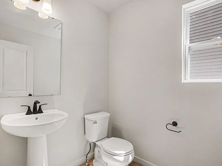 360 N Sherman St — Photo 10